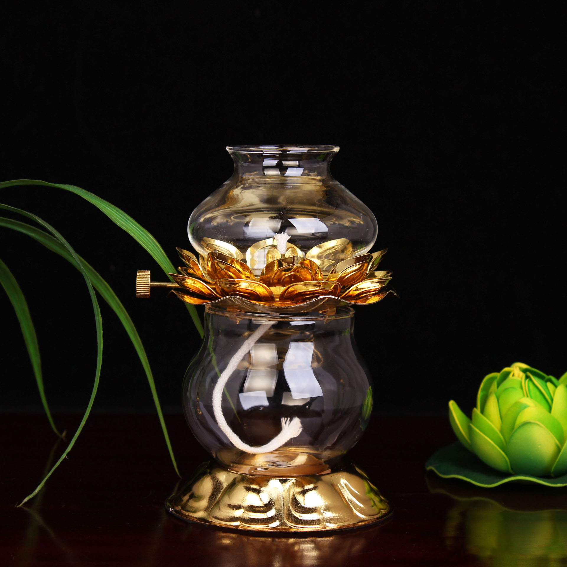 Lampada a Olio Dorata per Budd - Candle Zero recensione e prezzo